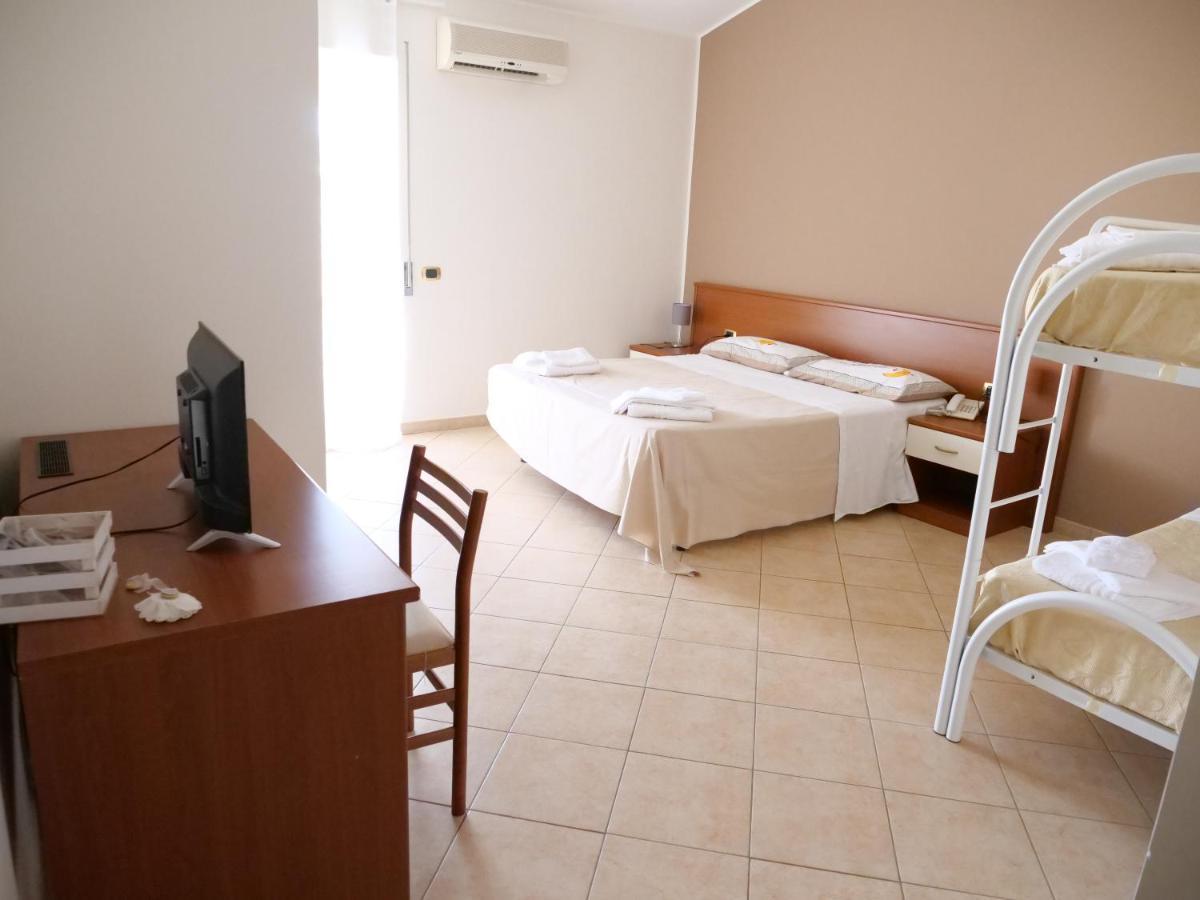 Grand Hostel Calabria Pietrapaola Exteriér fotografie